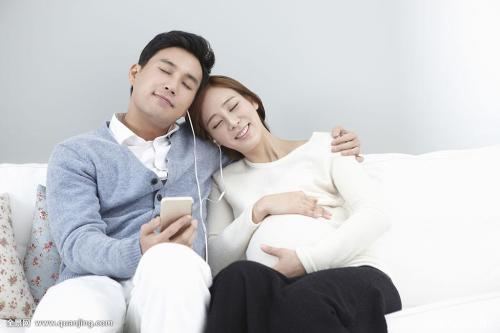 共青团、少先队组织开展五中全会精神宣传宣讲